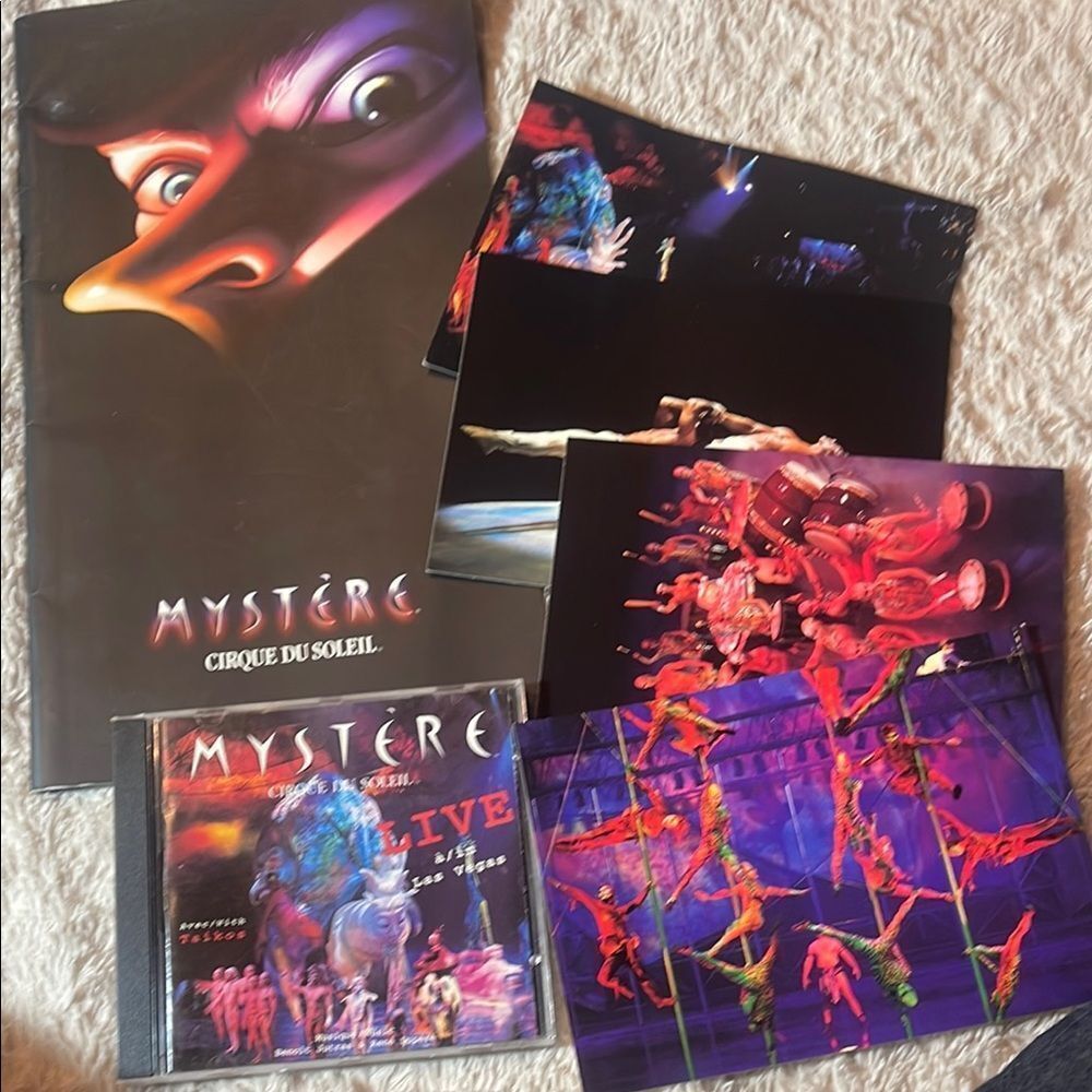 Mystère Cirque du Soleil Program and CD Set